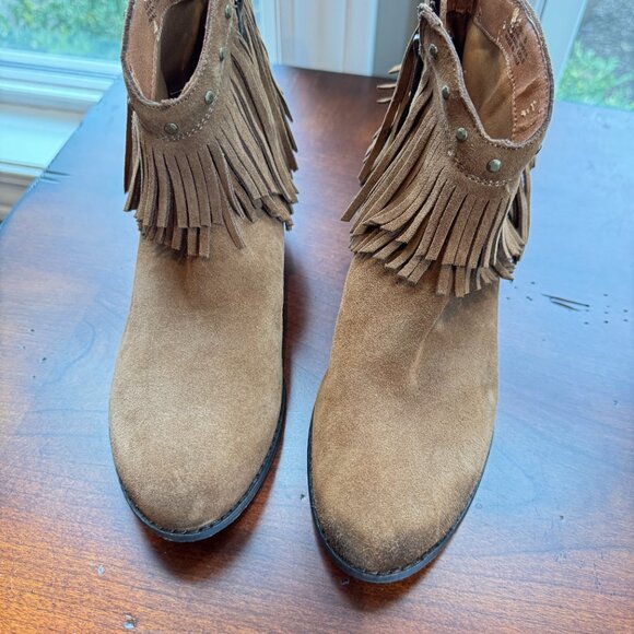 Minnetonka Beige Suede Fringe Ankle Boot - Picture 4 of 12